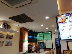 -小杨生煎(金山百联购物中心3楼店)