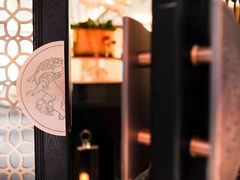 门面-人间采蜜(海信广场店)