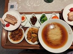 -松鹤面馆·古法焖肉面(观前店)