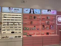 -J-Color眼镜·蔡司·依视路授权店(槐房万达广场店)