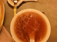 酸辣鱼肚羹-民族饭店-四季餐厅
