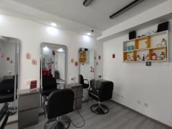 -LILI·HAIR SALON理理造型