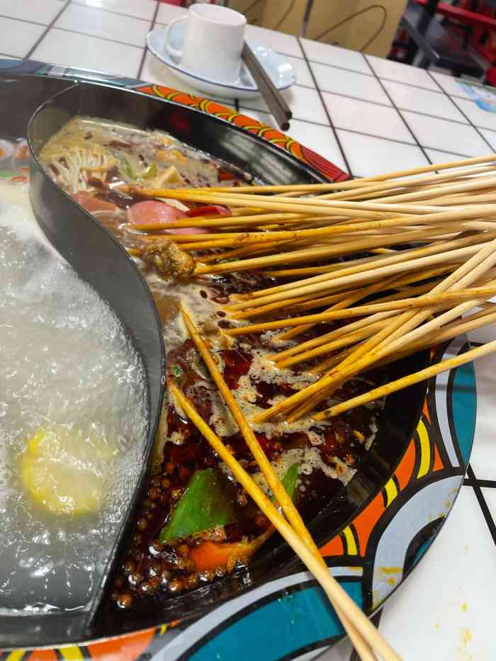三环路西区成都串串香(无锡八佰伴中心店)-"最近八佰伴商场有活动,就