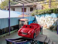 -顺德大良半月城游乐场