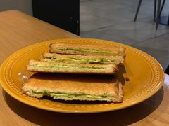 咖椰吐司-HELLO 27 意面·沙拉·帕尼尼