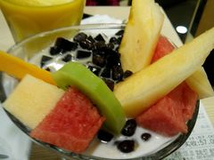 -佰搭果·广式茶餐厅(西华路店)