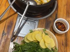 -菌之家·专业纯野生菌火锅·特色炒菌