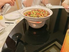 -帅巴人舅母子腊蹄民俗村