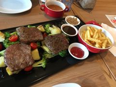 超牛联盟牛排拼盘-必胜客(安盛金马店)