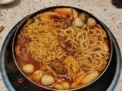 -玛喜达韩式火锅大排档(海城店)