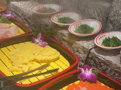 -四囍码头海鲜烧烤自助火锅(外滩南京东路悦荟广场店)