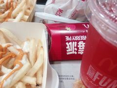 -麦当劳(新城市广场店)