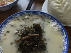 -雪琴面馆富安特色鱼汤面(城中花园店)
