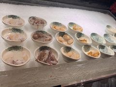 -雍容荟帝王蟹活龙虾展台自助(IFS黑金店)