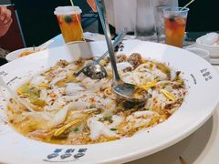 -渔语鱼酸菜鱼新川菜(来福士店)