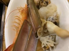 -樾餐厅泰式海鲜火锅(民歌湖店)