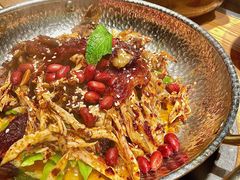 手撕扁担鸡-吃饭皇帝大(解放西路店)