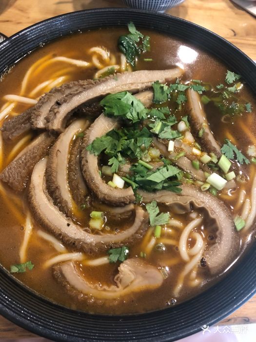 咕嘟牛肉面(河北路店)香辣牛肚面图片 - 第1张