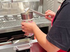 -DQ·蛋糕·冰淇淋(大宁国际商业广场店)