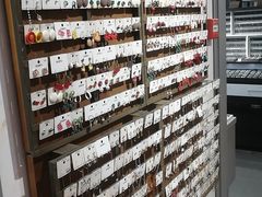 -三福时尚(三峡广场华夏银座店)