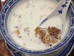 -赵记传承特色牛奶甜品(泉城广场店)