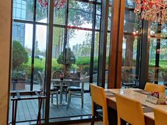 -上海虹桥西郊假日酒店