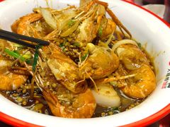 甜麻罗氏大虾-在老街·淮安大排档·甜麻干煸龙虾·烧烤(河下古镇店)