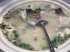 -香山湖渔家大院