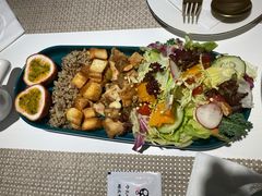 百香果鸡肉沙拉-露露家咖啡店