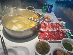 -潮牛壹号鲜牛肉火锅(世界城广场店)