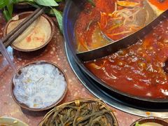 -赵美丽·重庆社区火锅·直营店(火车东站·中豪国际店)