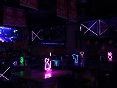 -UP嘻哈酒吧(粉巢店)