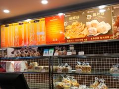 面包甜点陈列柜-国际饭店·帆声西饼屋(黄河路店)