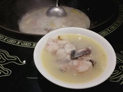 -陈大锅·岳阳鱼馆·地道岳阳菜(美食街店)