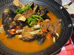 -罗霸蛮老岳阳大排档·鲜货烧烤·土吊子煨砂锅烧菜