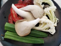 -尚品海鲜肥牛自助火锅(湖明店)
