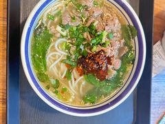 -云阿蛮云南生烫牛肉米线(奉贤路店)