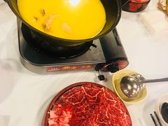 -鲜入围煮花胶鸡海鲜火锅