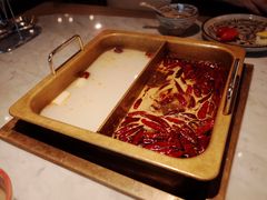 -尚尚仙·酸汤猪手·猪肚鸡火锅(华联万柳购物中心店)