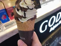 GODIVA黑巧克力冰淇淋-GODIVA(五角场万达广场店)
