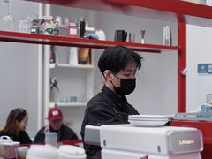 -UNI UNI(环亚凯瑟琳店)