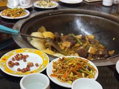 -东北铁锅炖鱼·大鹅·小鸡·排骨(五塔寺广场店)