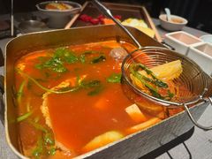 -左庭右院鲜牛肉火锅黑金店(陆家嘴中心店)