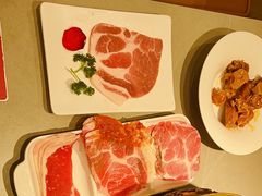 -山焱·炭火自助烤肉(周浦万达店)