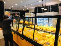 面包甜点陈列柜-御蝶坊生日蛋糕KNAC(新村店)