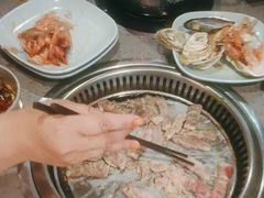 -金滏山烤肉·海鲜·火锅自助餐厅(襄阳万达店)