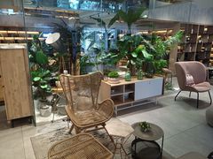 -新华里咖啡书吧(新华书店小寨店)