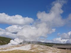 -老忠实间歇泉