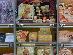 -泡泡玛特POPMART(蓝色港湾店)