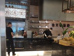 -东方红海鲜百汇(国际大厦店)